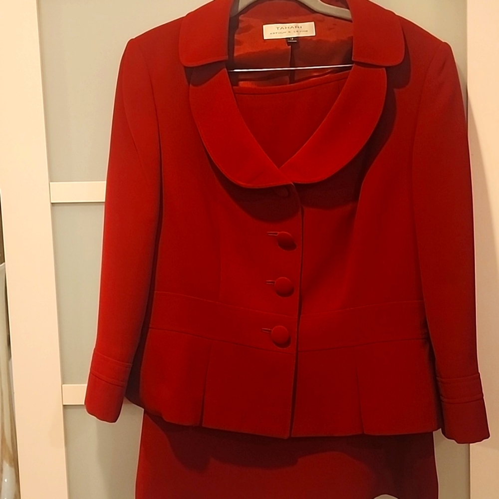 TAHARI Dark Red Women's suit size 12